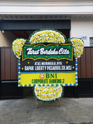 Papan Bunga Duka di Dongko
